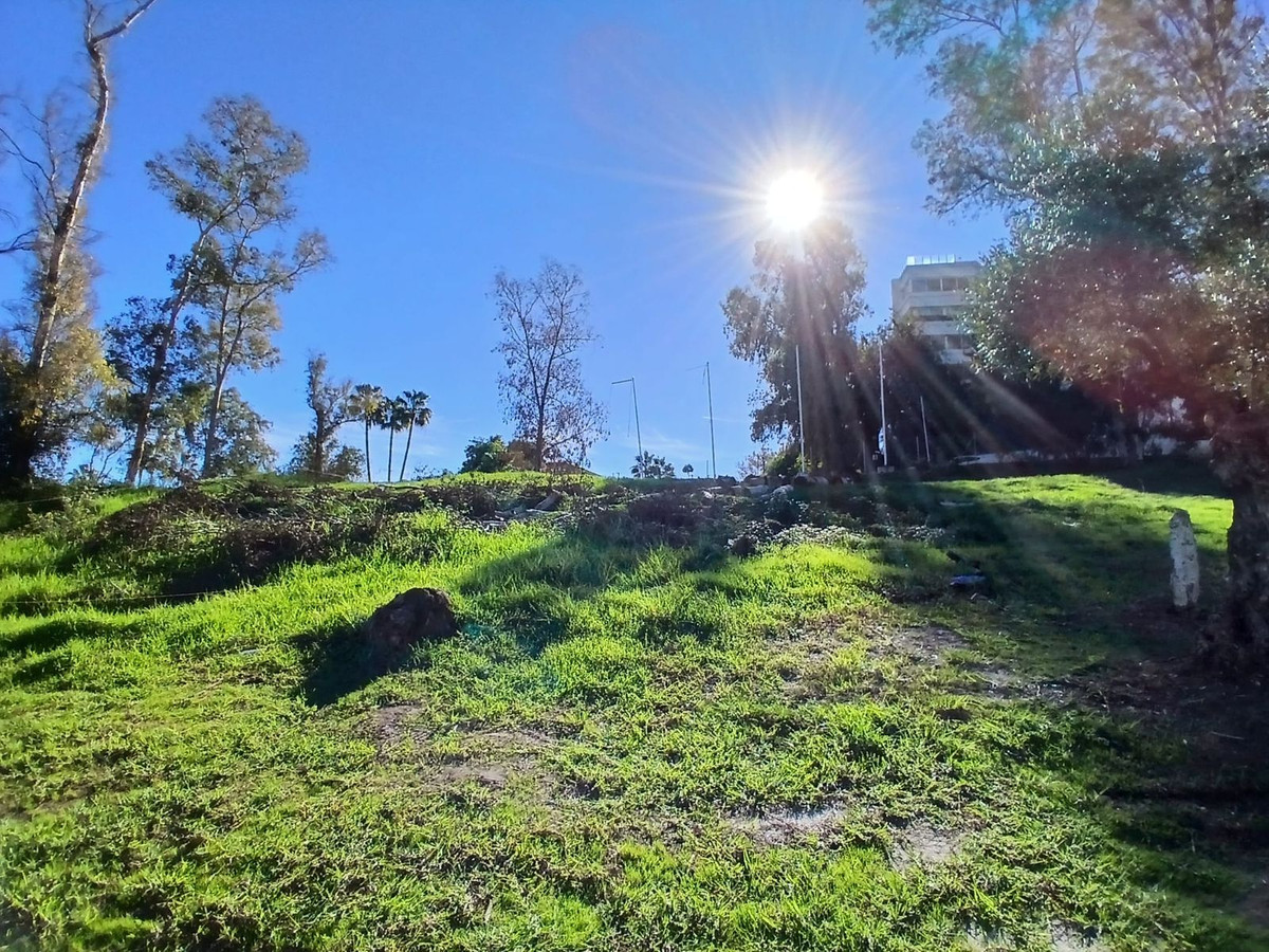 Plot for Sale in Guadalmina Alta — 7