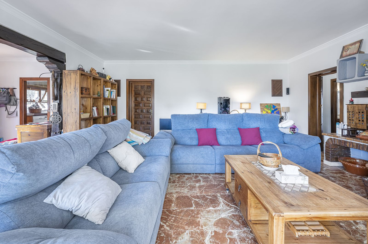 3 Bedroom Villa for Sale in Guadalmina Alta — 3