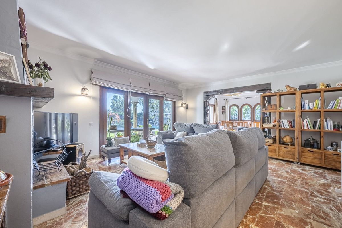 3 Bedroom Villa for Sale in Guadalmina Alta — 4