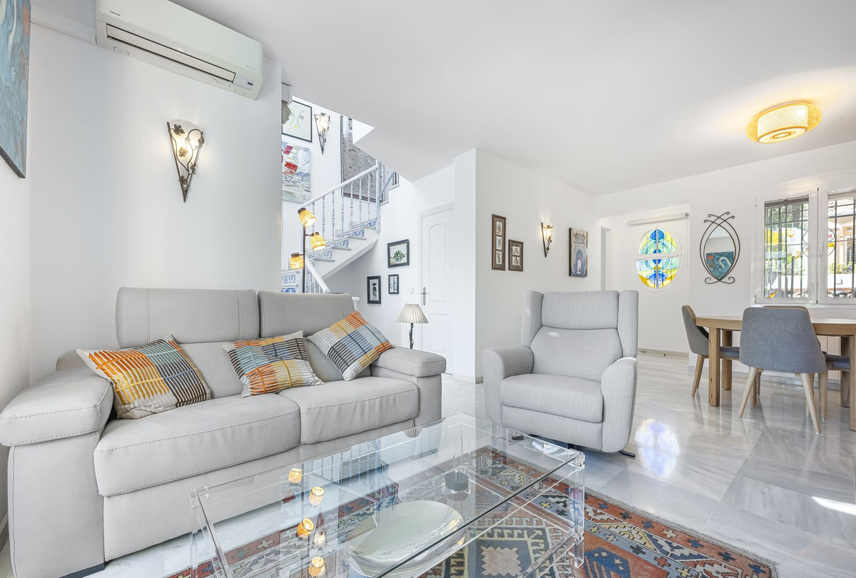 3 Bedroom Villa for Sale in Marbella — 9