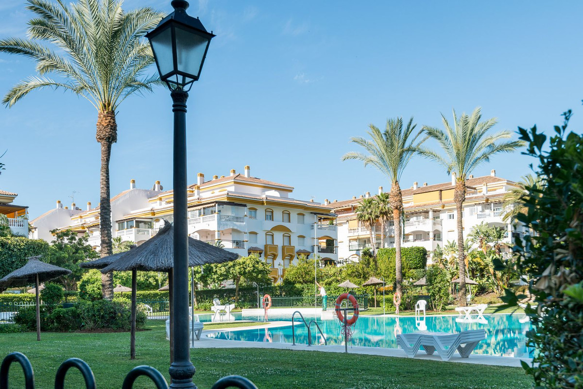 3 Bedroom Apartment for Sale in Nueva Andalucía
