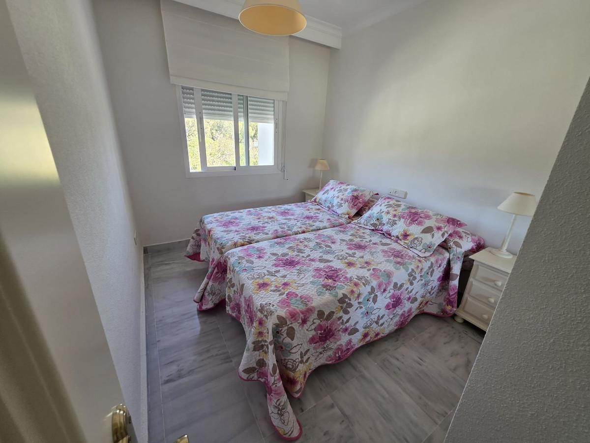 3 Bedroom Apartment for Sale in Nueva Andalucía — 7