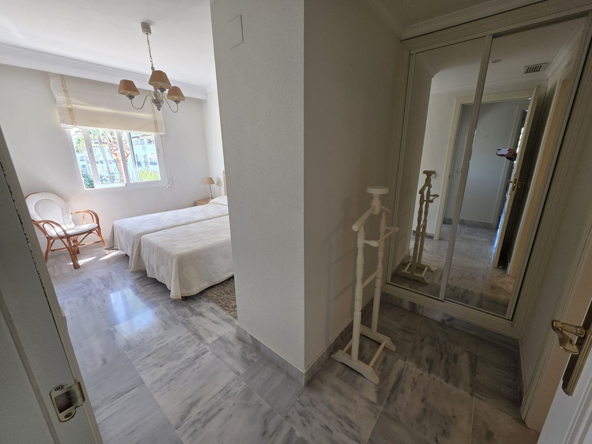 3 Bedroom Apartment for Sale in Nueva Andalucía — 9