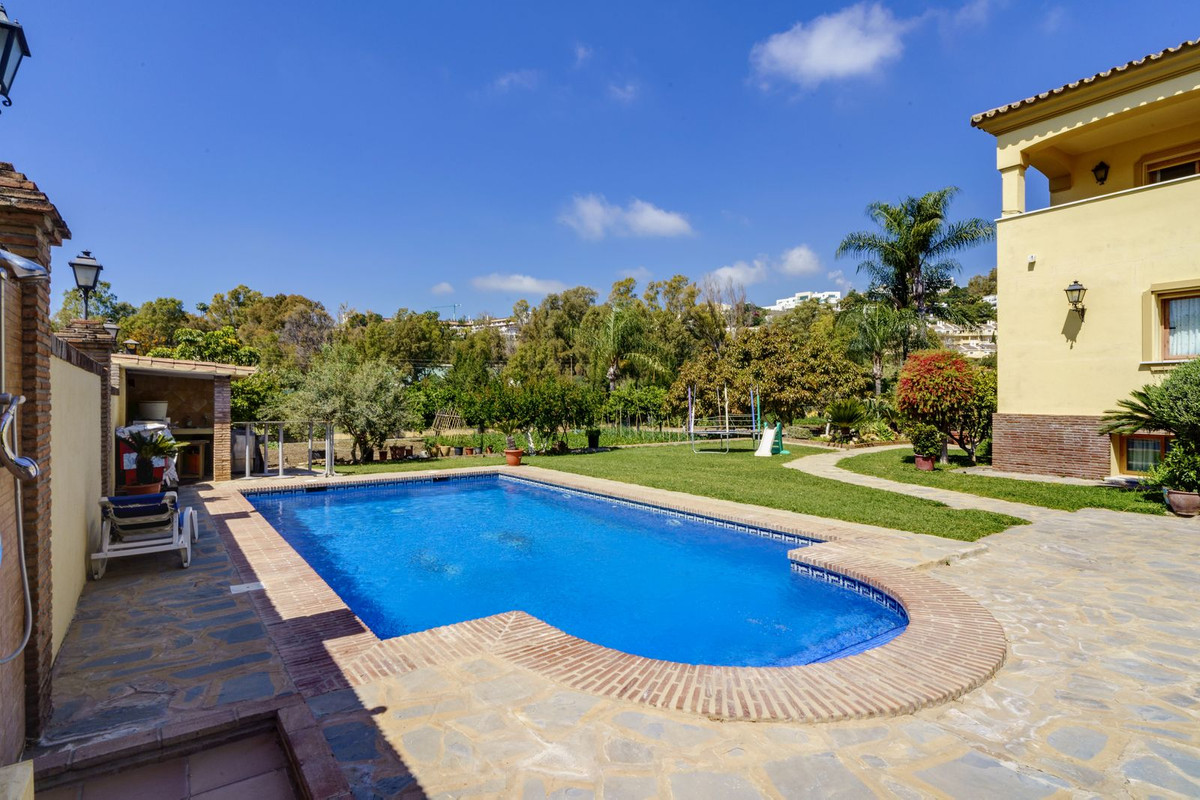 5 Bedroom Villa for Sale in La Quinta — 8