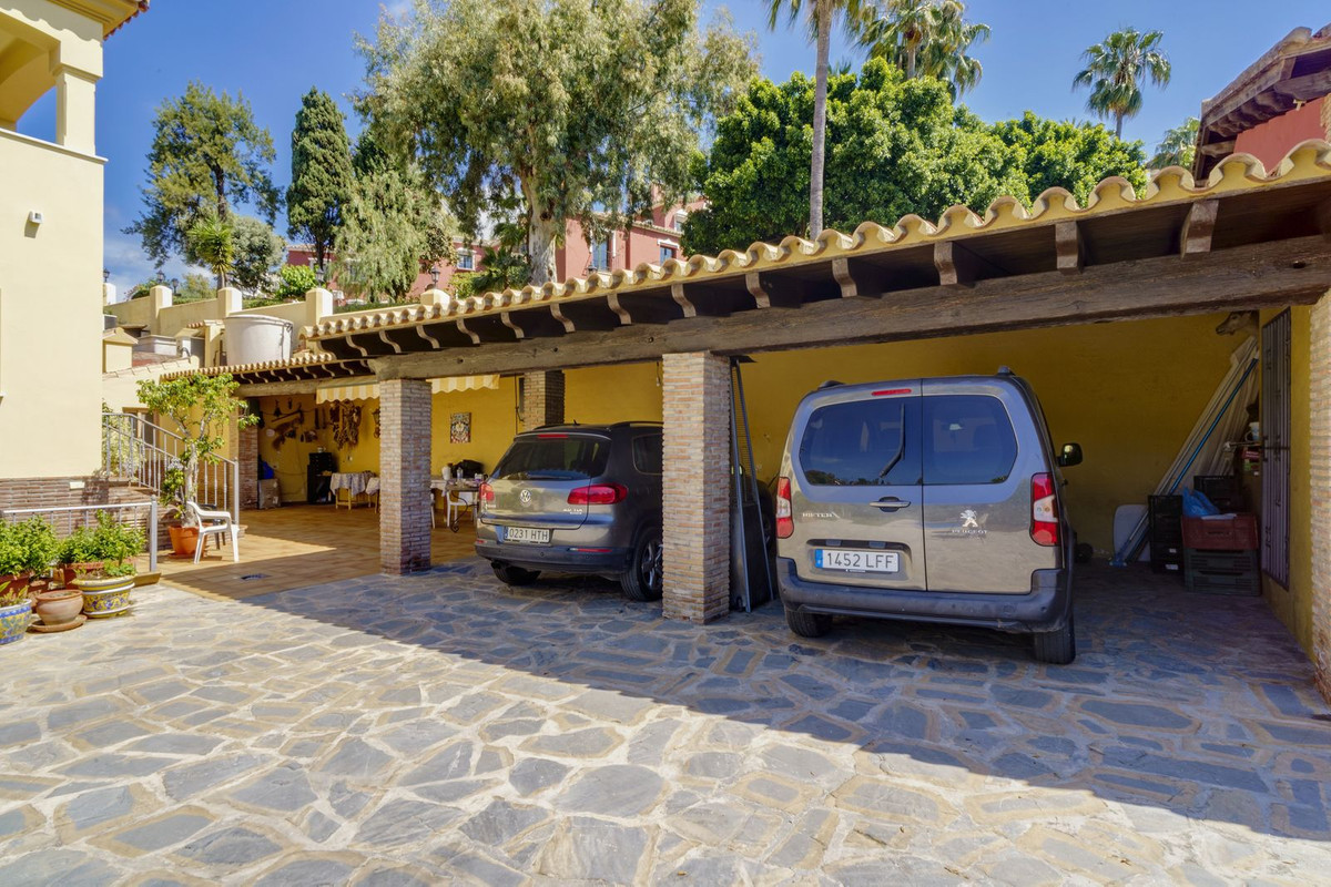 5 Bedroom Villa for Sale in La Quinta — 9