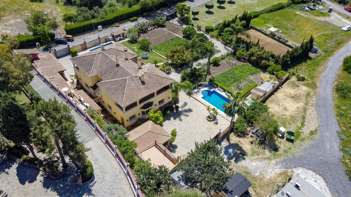 10 Bedroom Villa for Sale in La Quinta — 9