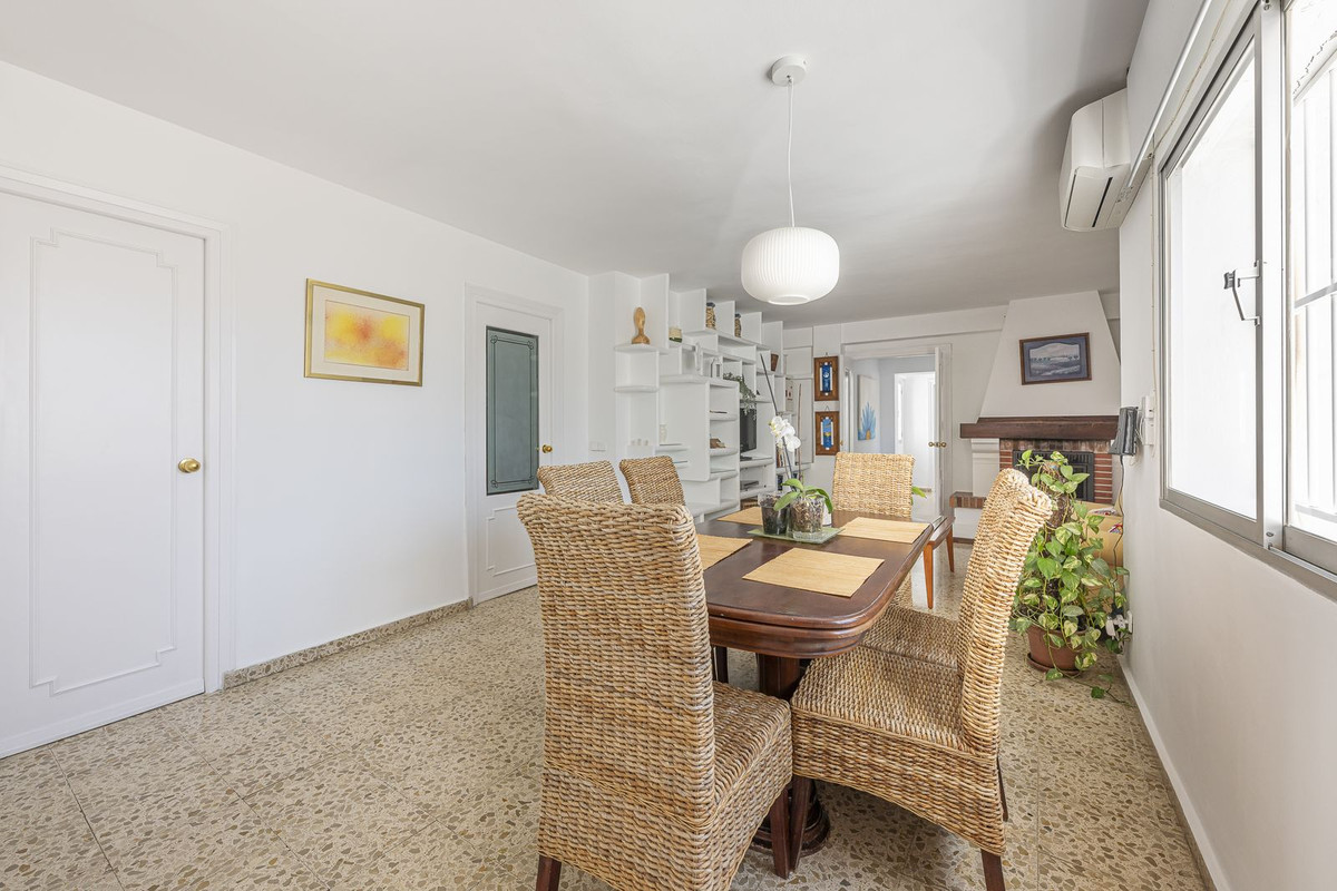 6 Bedroom Apartment for Sale in San Pedro de Alcántara — 4