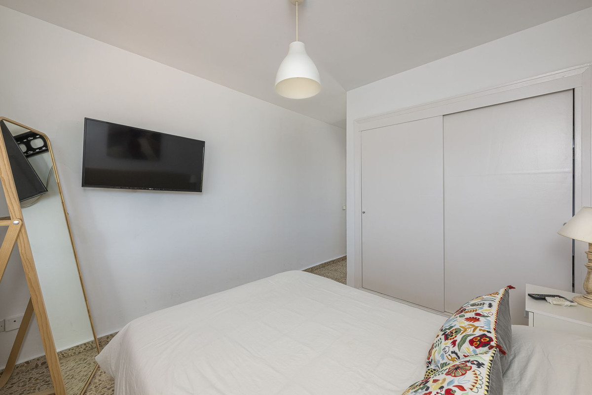 6 Bedroom Apartment for Sale in San Pedro de Alcántara — 8