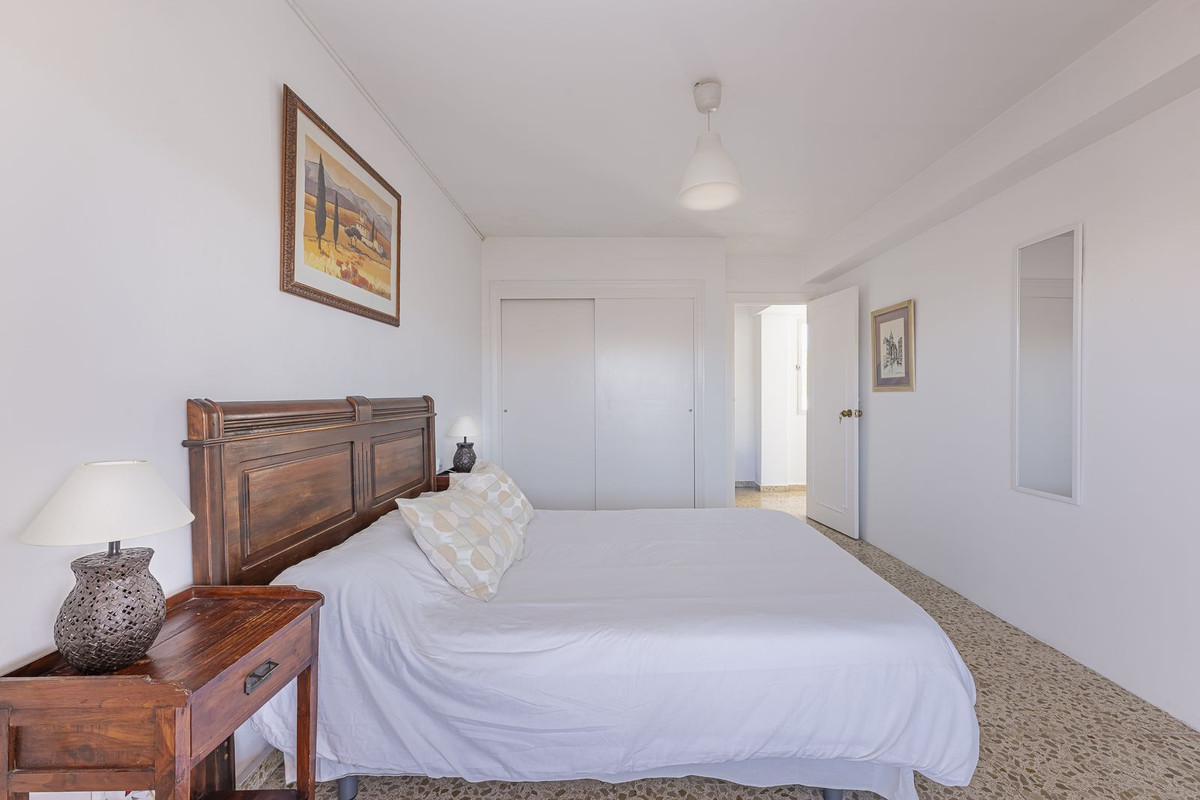 6 Bedroom Apartment for Sale in San Pedro de Alcántara — view 10