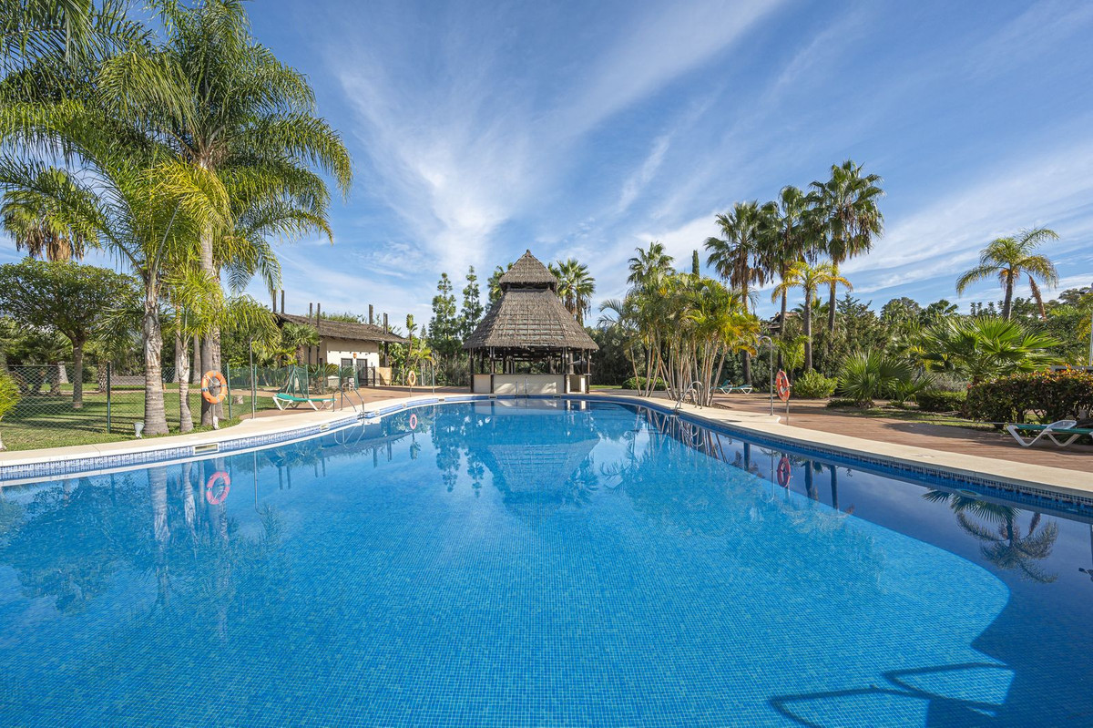 1 Bedroom Apartment for Sale in El Paraiso