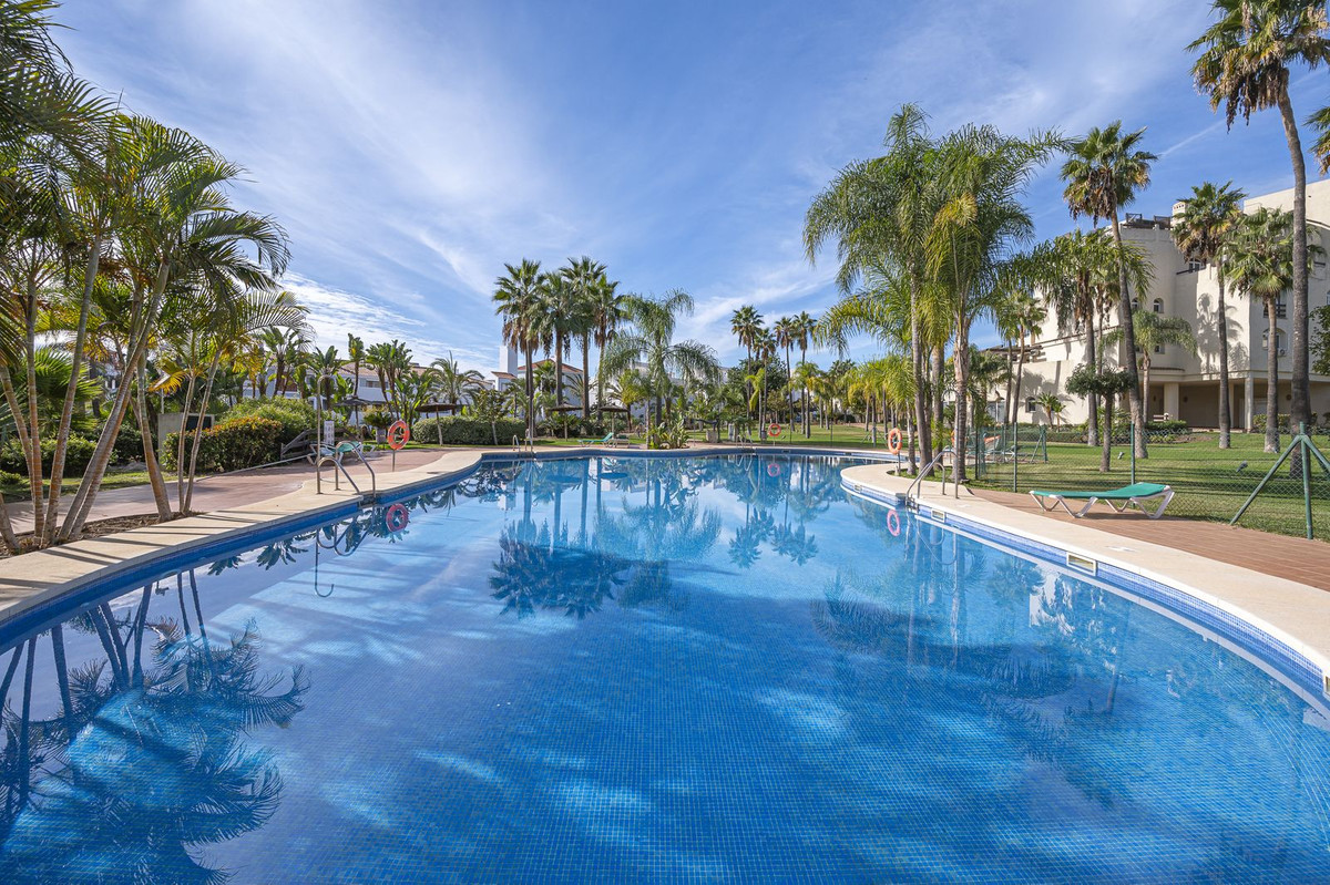 1 Bedroom Apartment for Sale in El Paraiso — 2