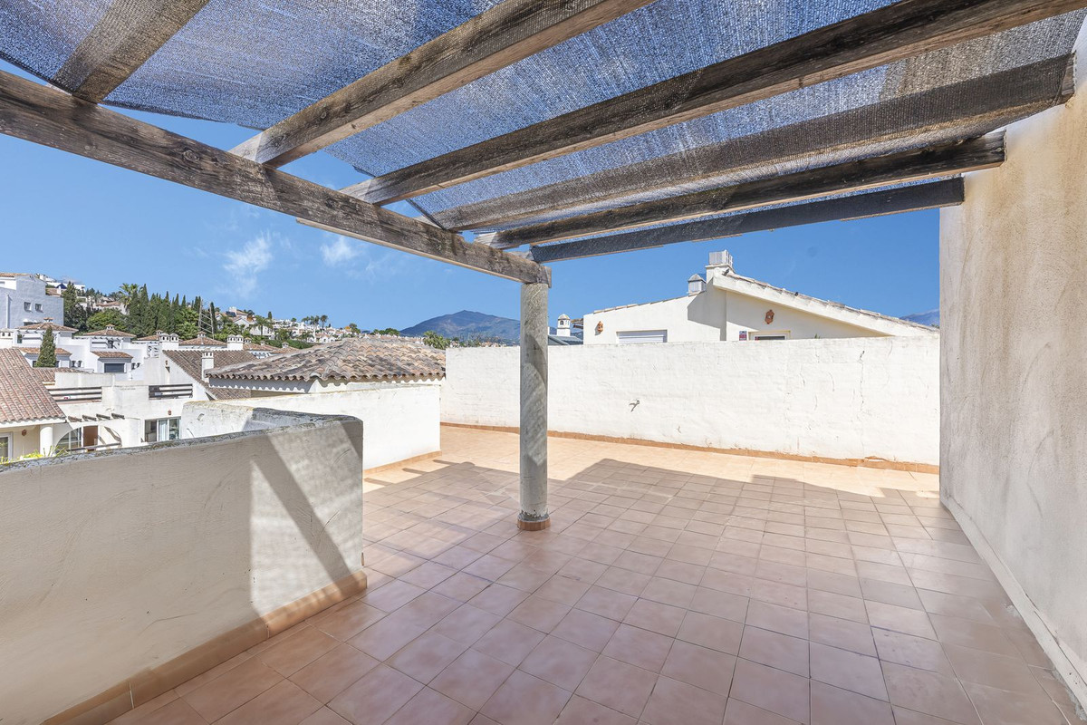 1 Bedroom Apartment for Sale in El Paraiso — 8