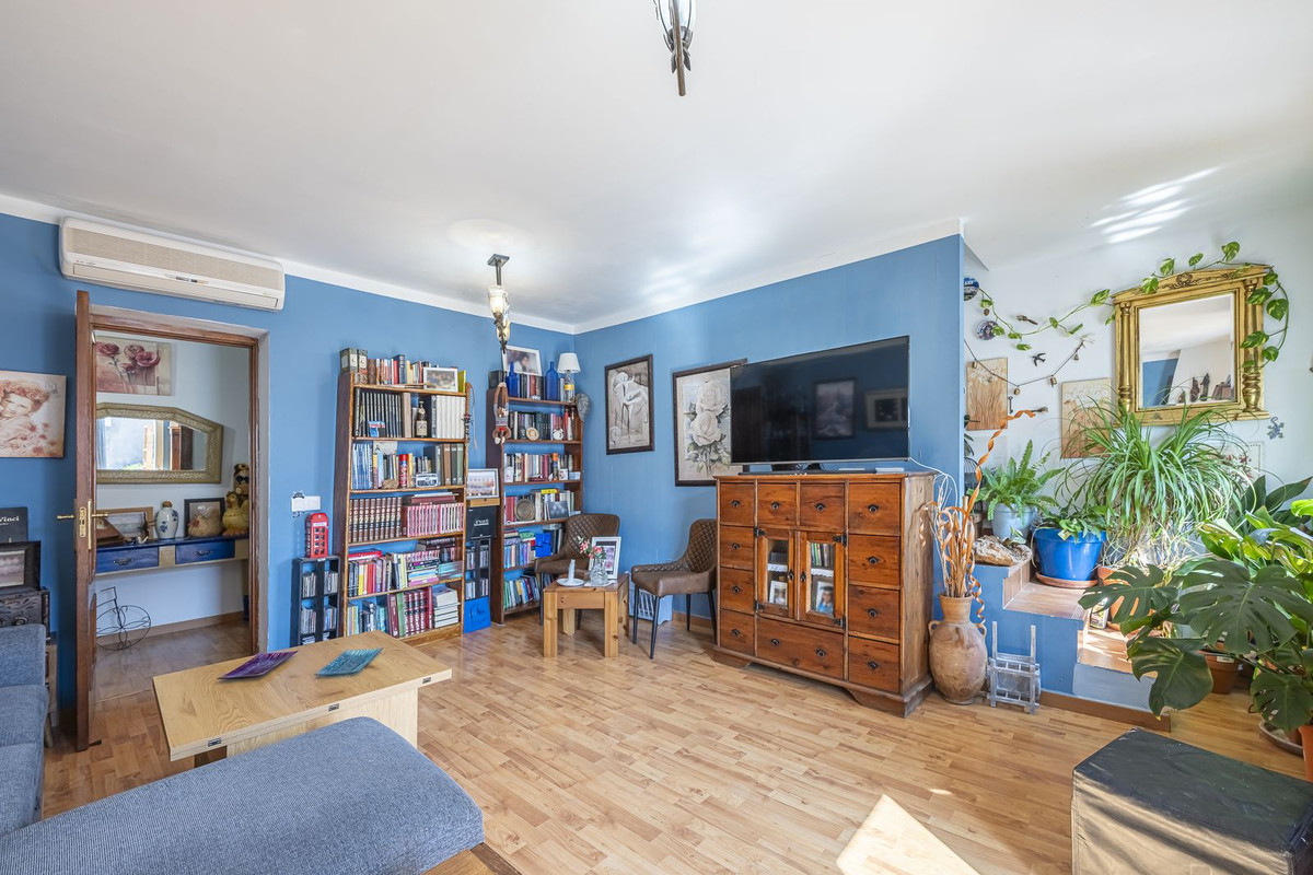 2 Bedroom Apartment for Sale in Ojén — 4