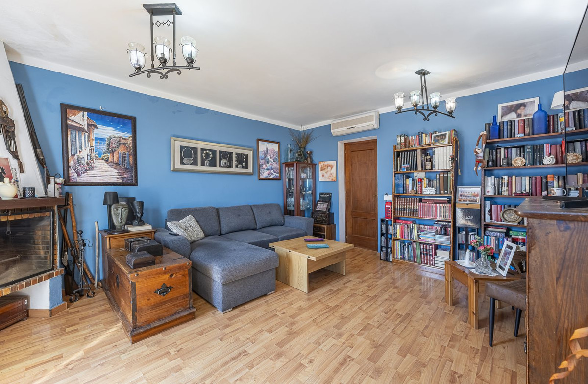 2 Bedroom Apartment for Sale in Ojén — 5