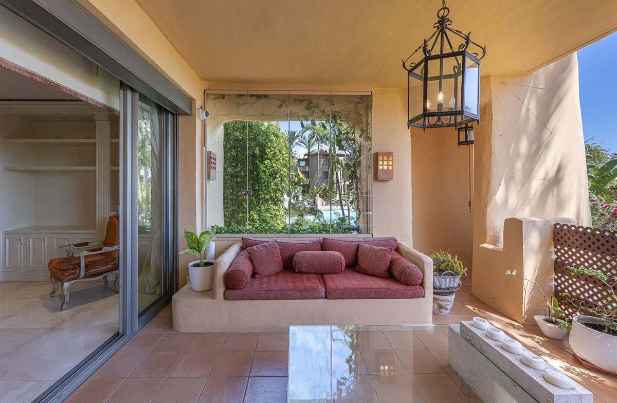 2 Bedroom Apartment for Sale in Sierra Blanca — 8