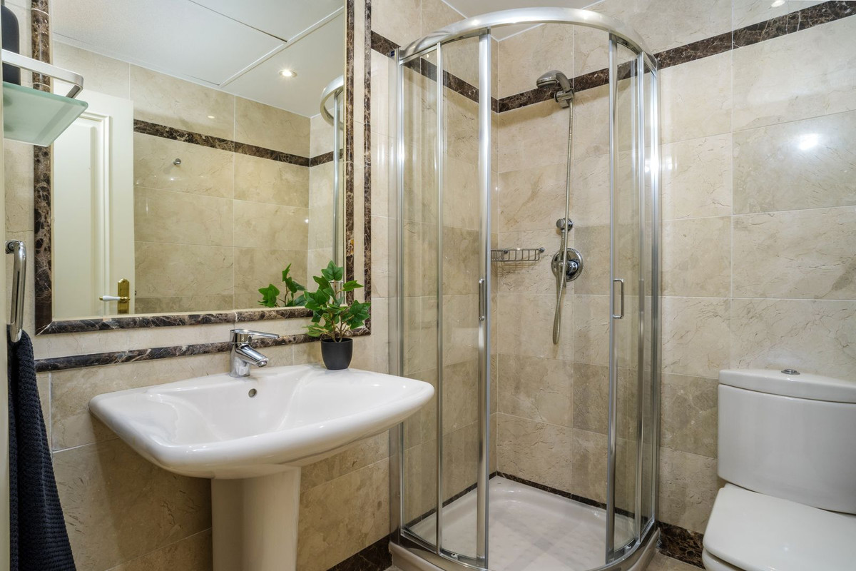 3 Bedroom Apartment for Sale in Marbella — 2