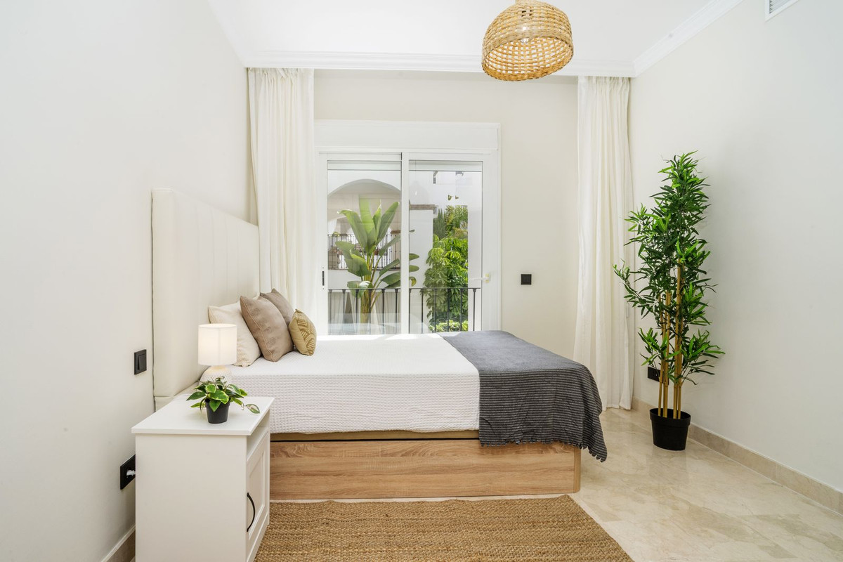 3 Bedroom Apartment for Sale in Marbella — 8
