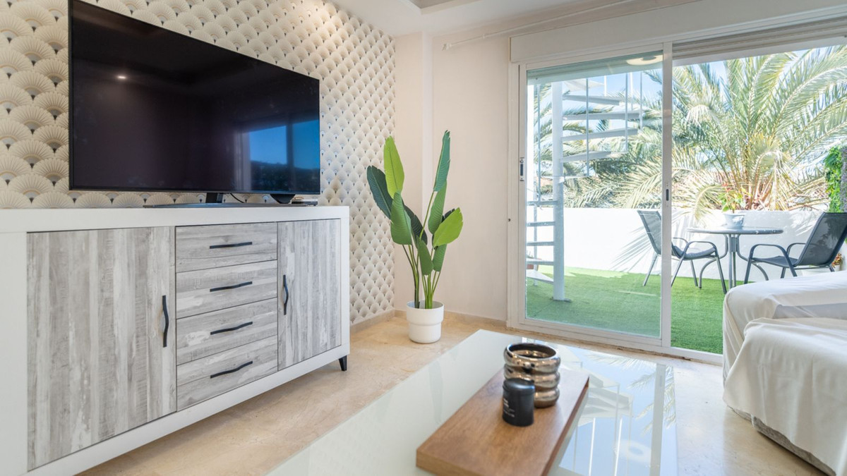 2 Bedroom Apartment for Sale in Estepona — 2