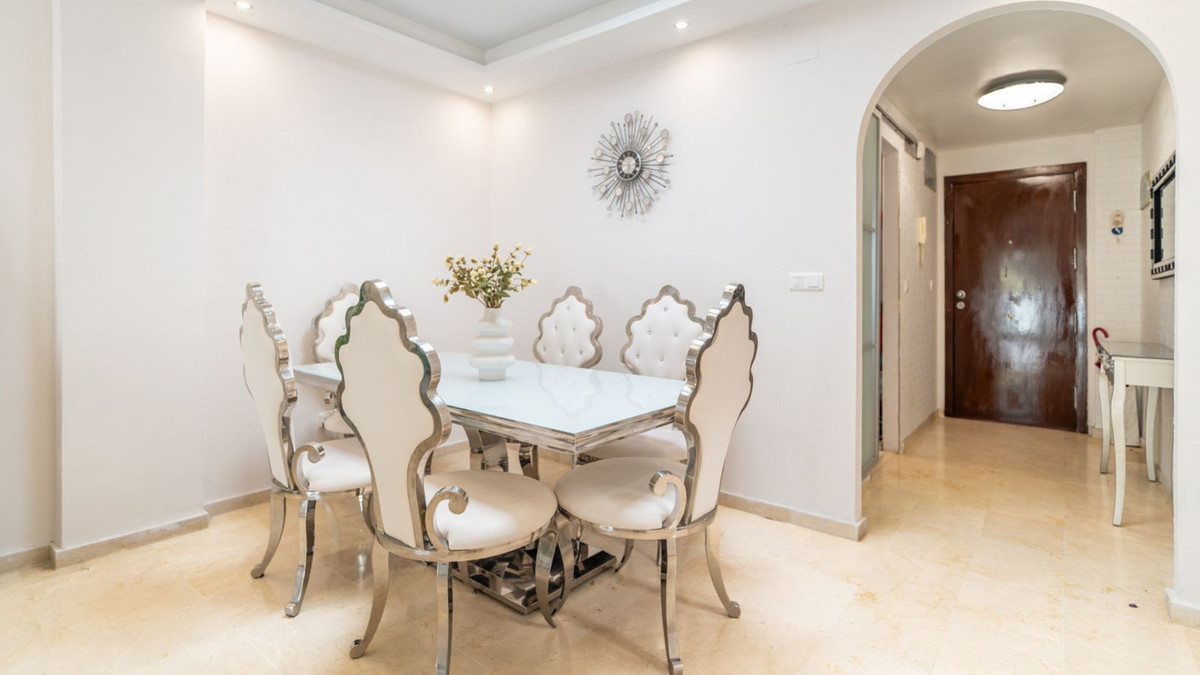 2 Bedroom Apartment for Sale in Estepona — 5
