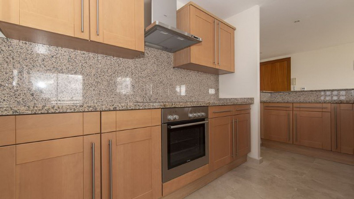 3 Bedroom Villa for Sale in Marbella — 9