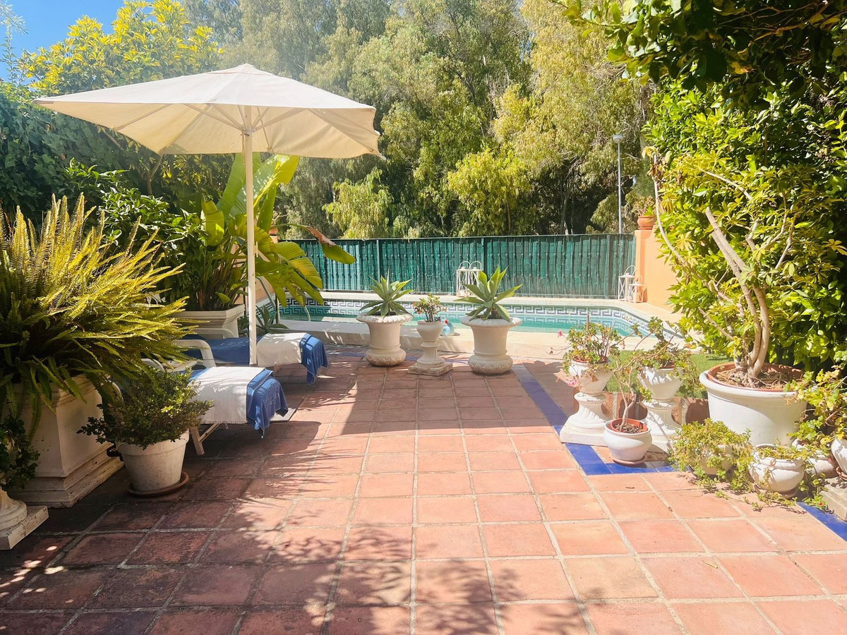 3 Bedroom Villa for Sale in The Golden Mile