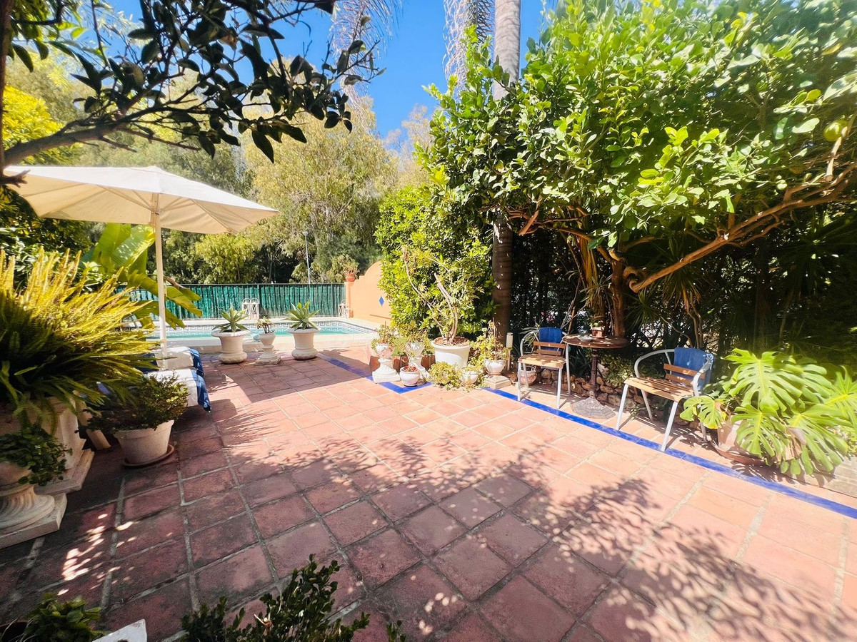 3 Bedroom Villa for Sale in The Golden Mile — 2