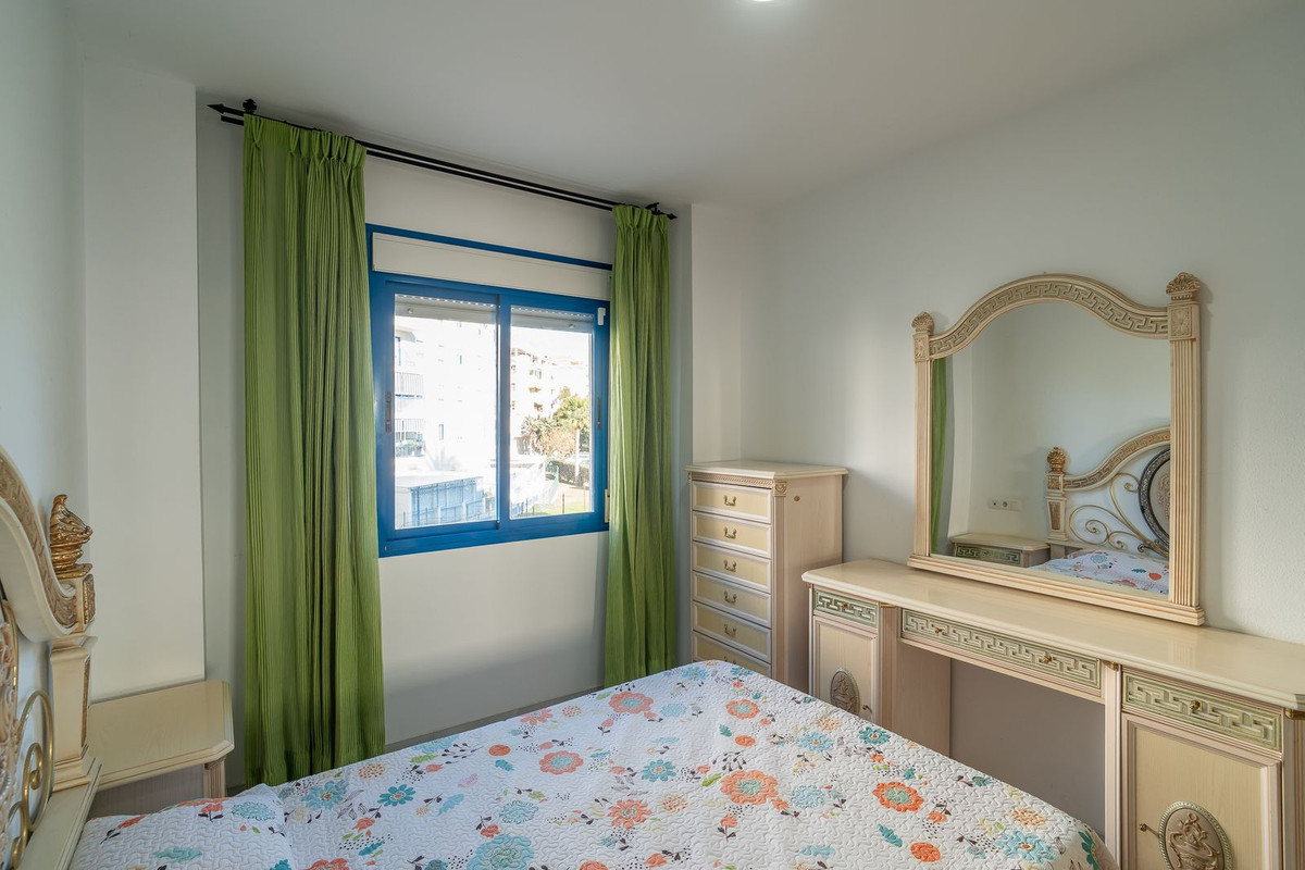 3 Bedroom Apartment for Sale in Estepona — 5