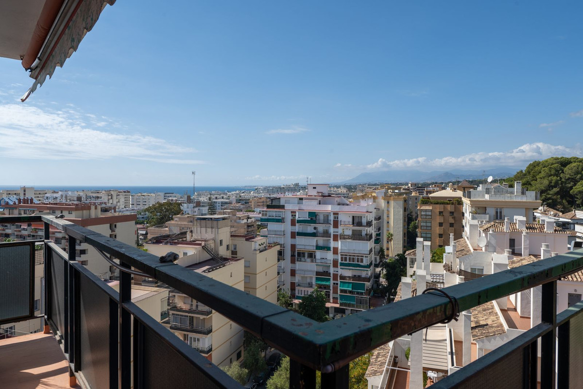 2 Bedroom Apartment for Sale in Marbella — 2