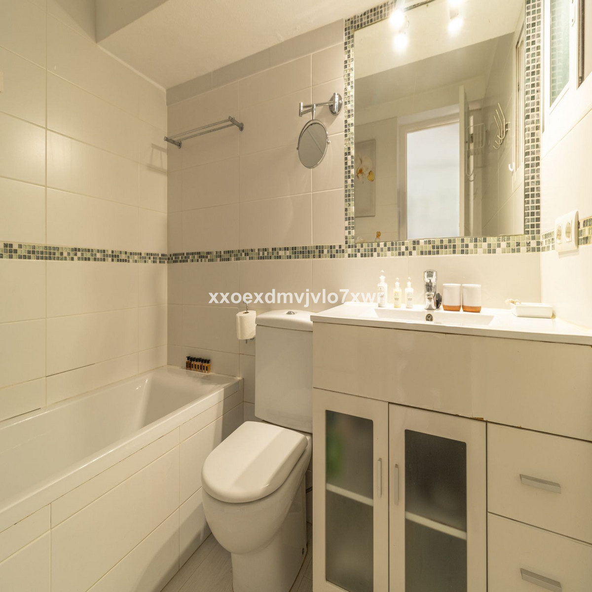 3 Bedroom Villa for Sale in Estepona — 9