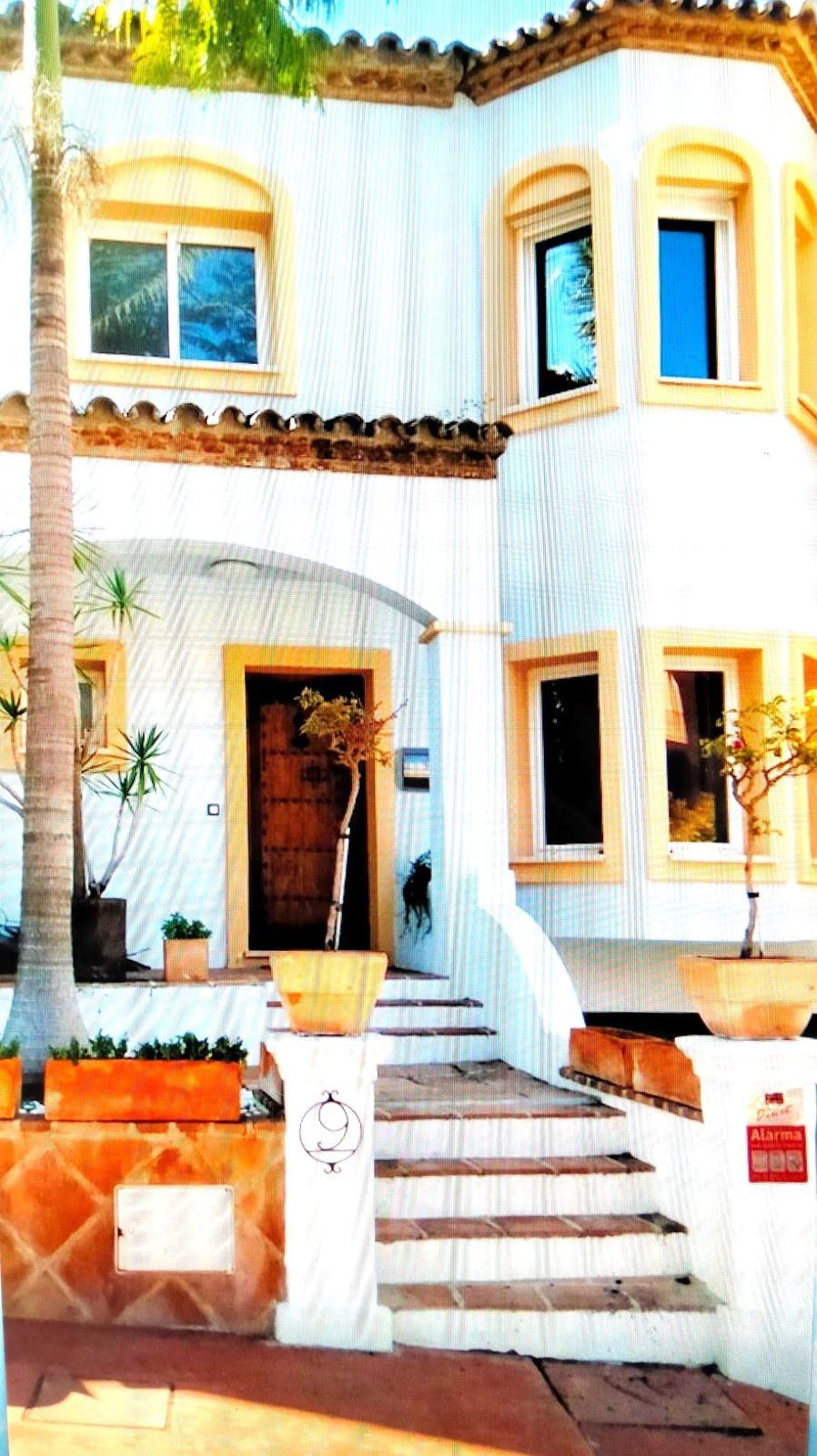 5 Bedroom Villa for Sale in Puerto Banús