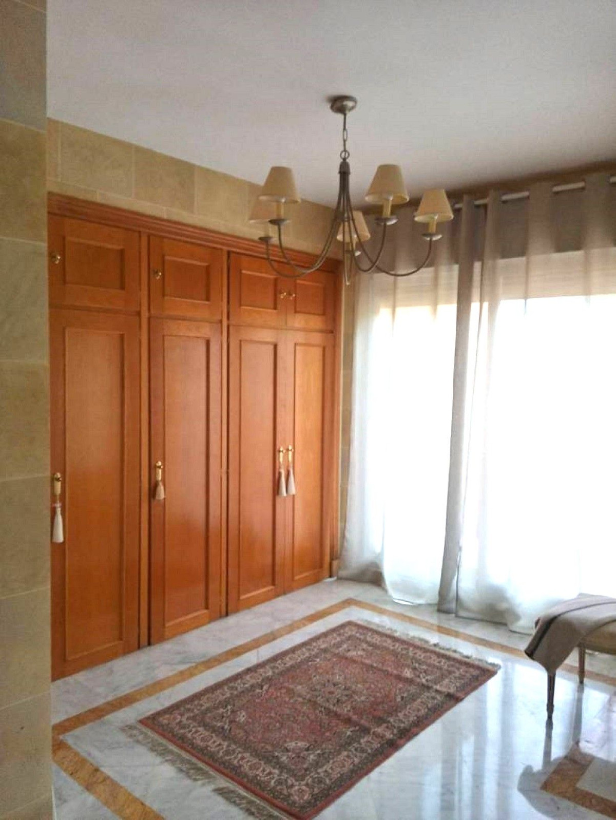 3 Bedroom Villa for Sale in The Golden Mile — 9