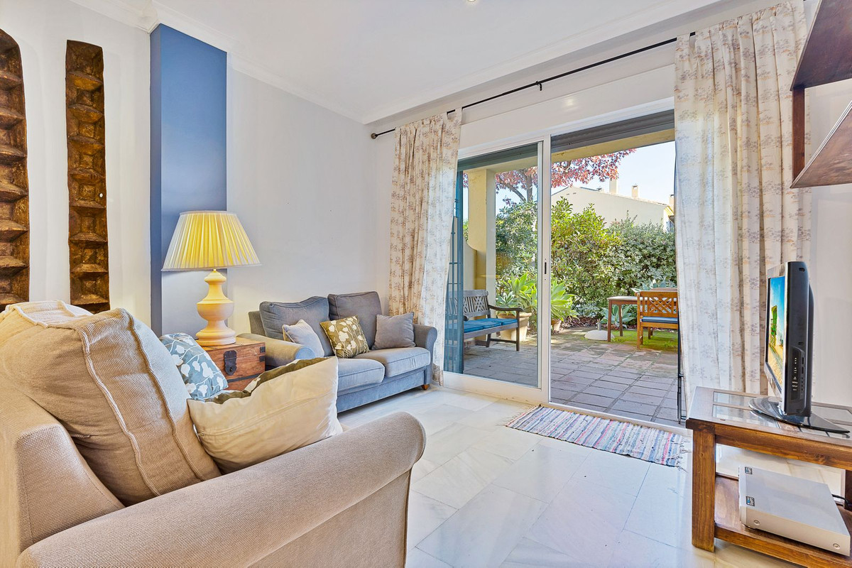 3 Bedroom Villa for Sale in San Pedro de Alcántara — 6