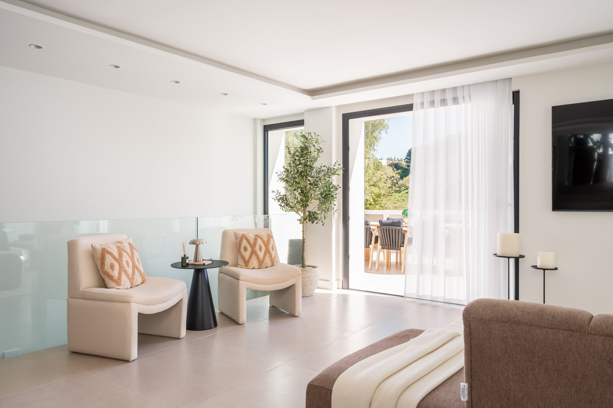 5 Bedroom Villa for Sale in Nueva Andalucía — 7