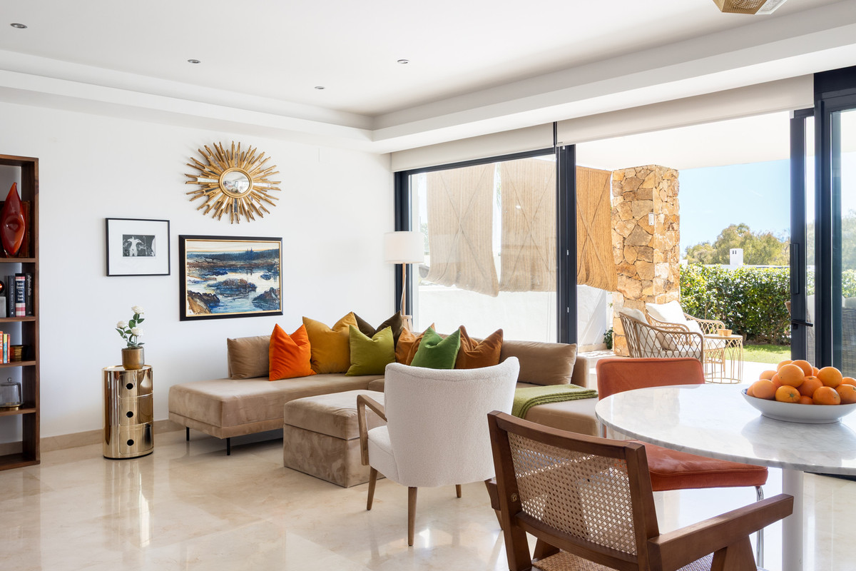 3 Bedroom Villa for Sale in The Golden Mile — 4