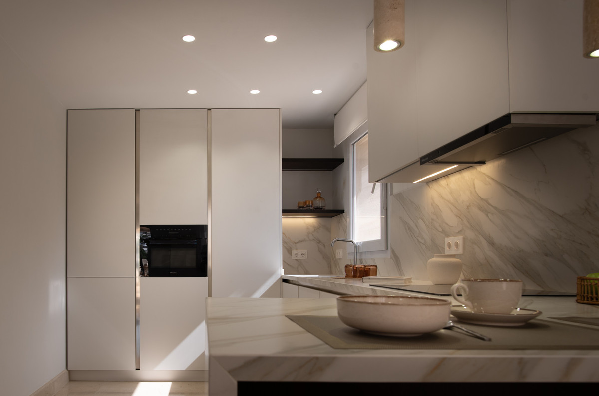 3 Bedroom Apartment for Sale in Nueva Andalucía — view 10