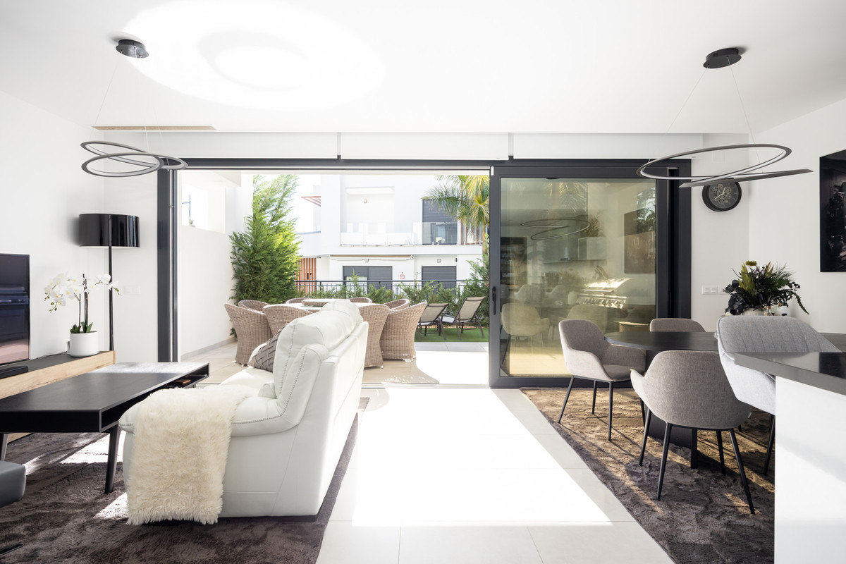3 Bedroom Villa for Sale in Estepona — 3