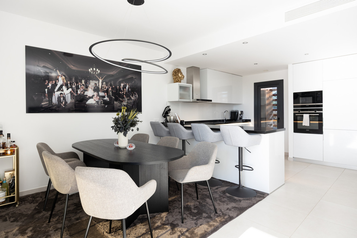 3 Bedroom Villa for Sale in Estepona — 6