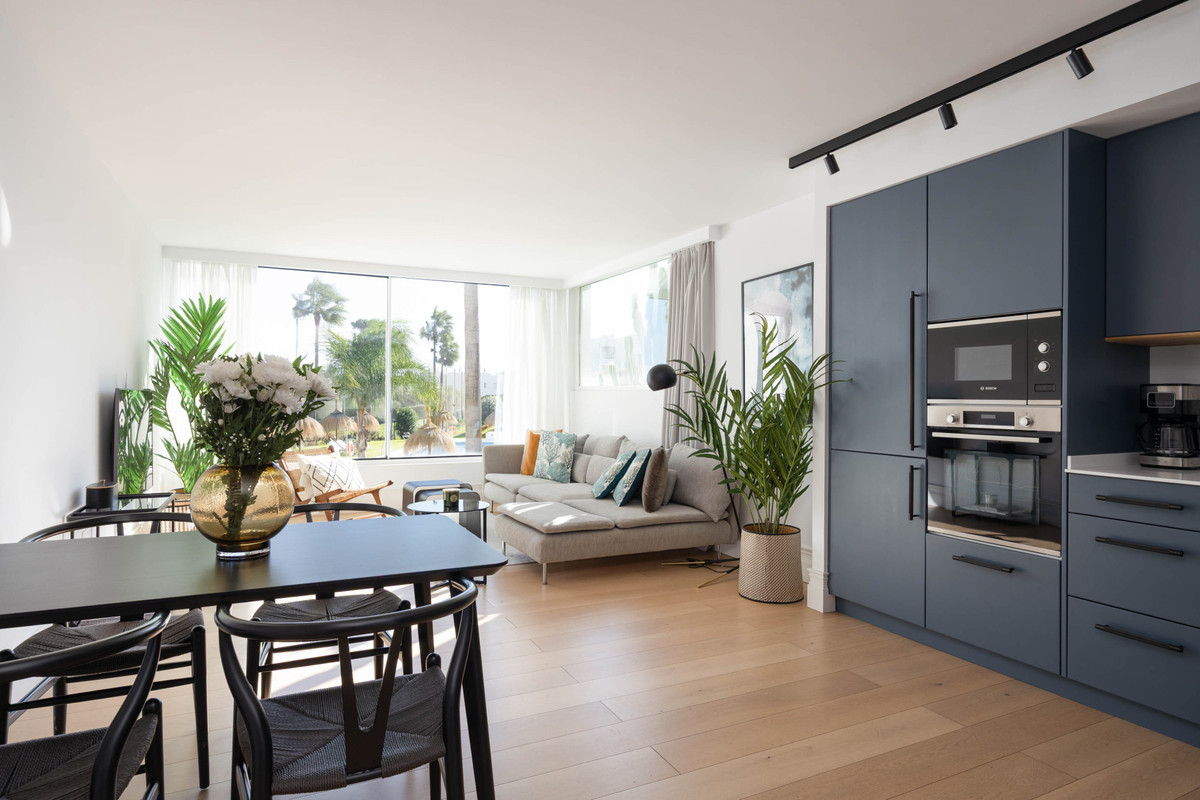 2 Bedroom Apartment for Sale in Nueva Andalucía — 2