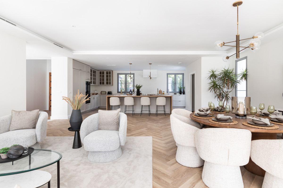 4 Bedroom Villa for Sale in Los Arqueros — 4