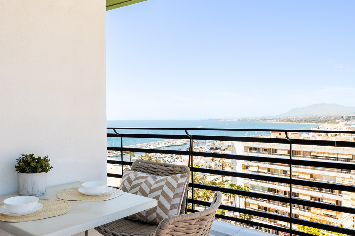 1 Bedroom Apartment for Sale in Marbella — 2