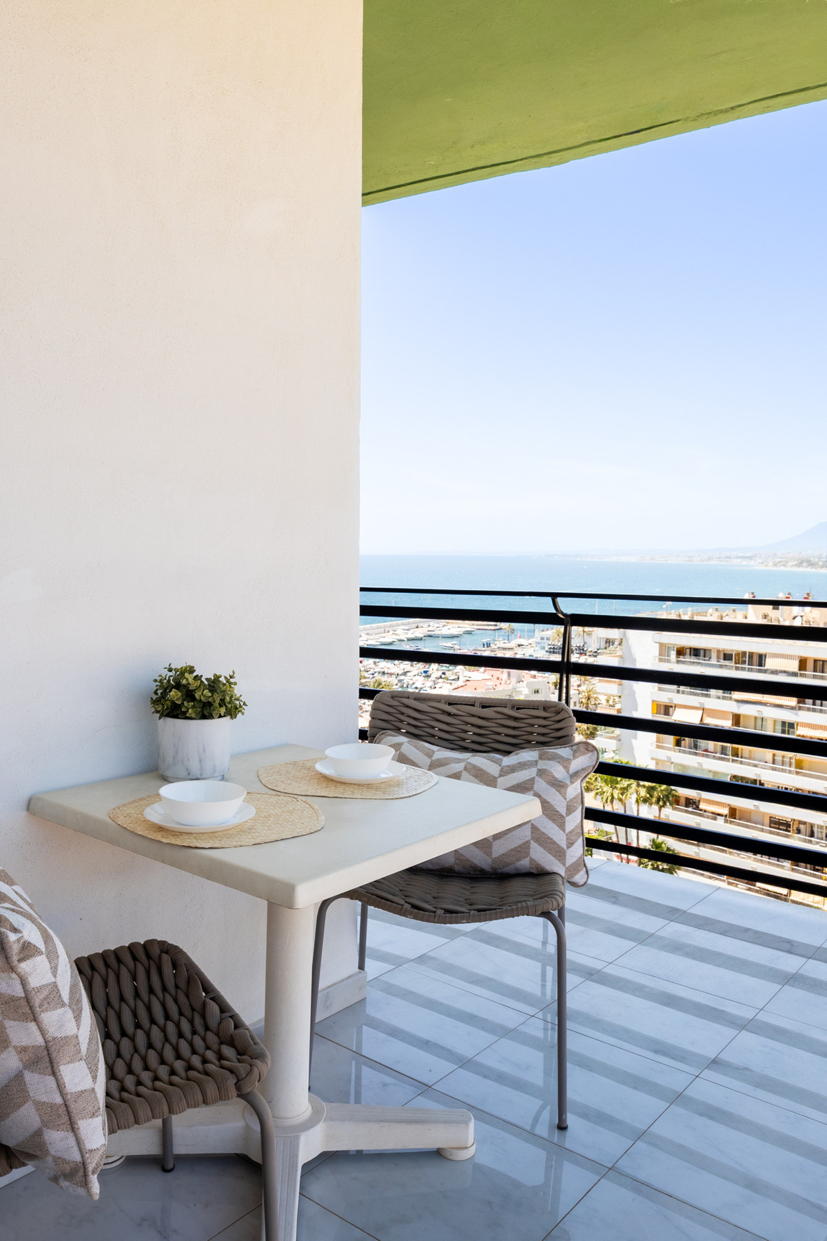 1 Bedroom Apartment for Sale in Marbella — 8