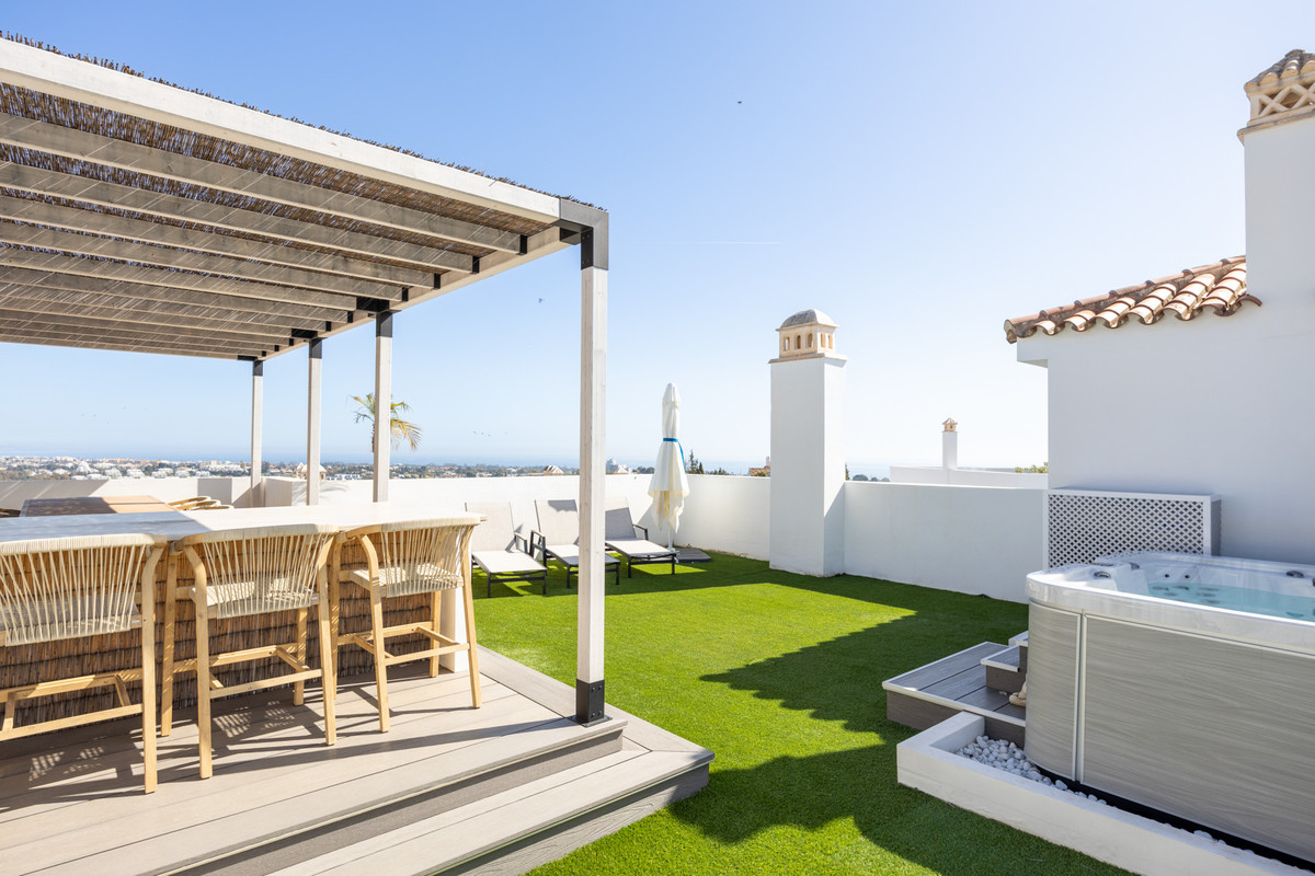3 Bedroom Apartment for Sale in El Paraiso