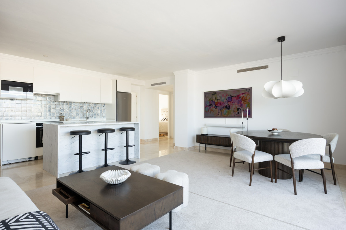 3 Bedroom Apartment for Sale in El Paraiso — 5