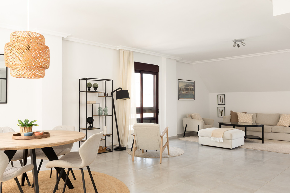 4 Bedroom Apartment for Sale in Nueva Andalucía — 3