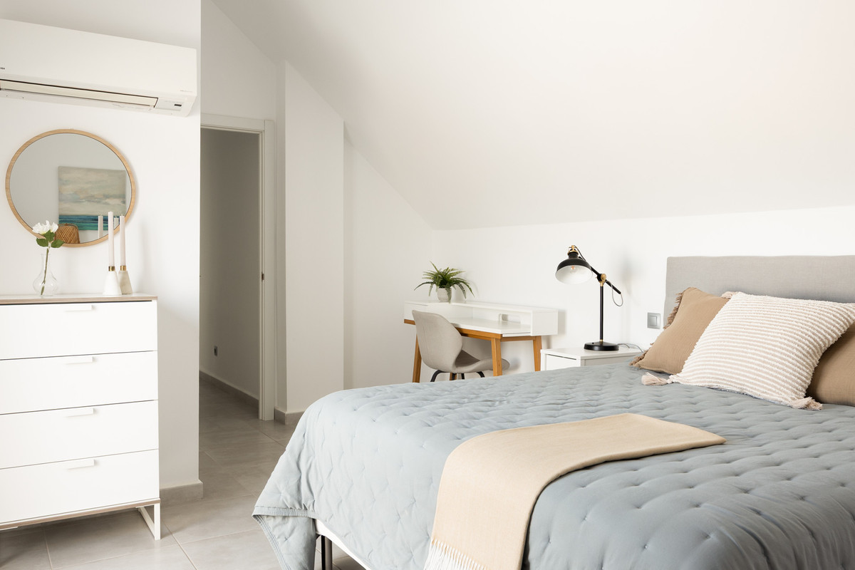 4 Bedroom Apartment for Sale in Nueva Andalucía — 7