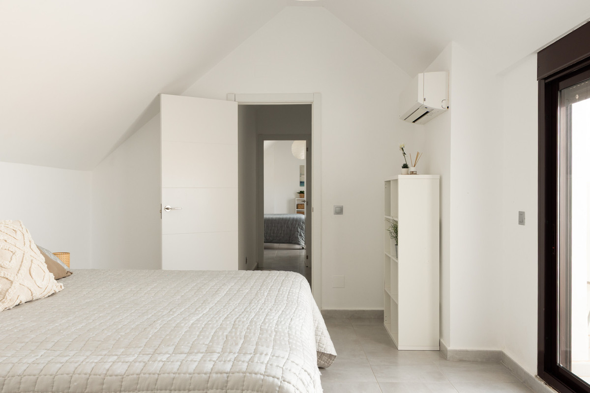 4 Bedroom Apartment for Sale in Nueva Andalucía — view 10