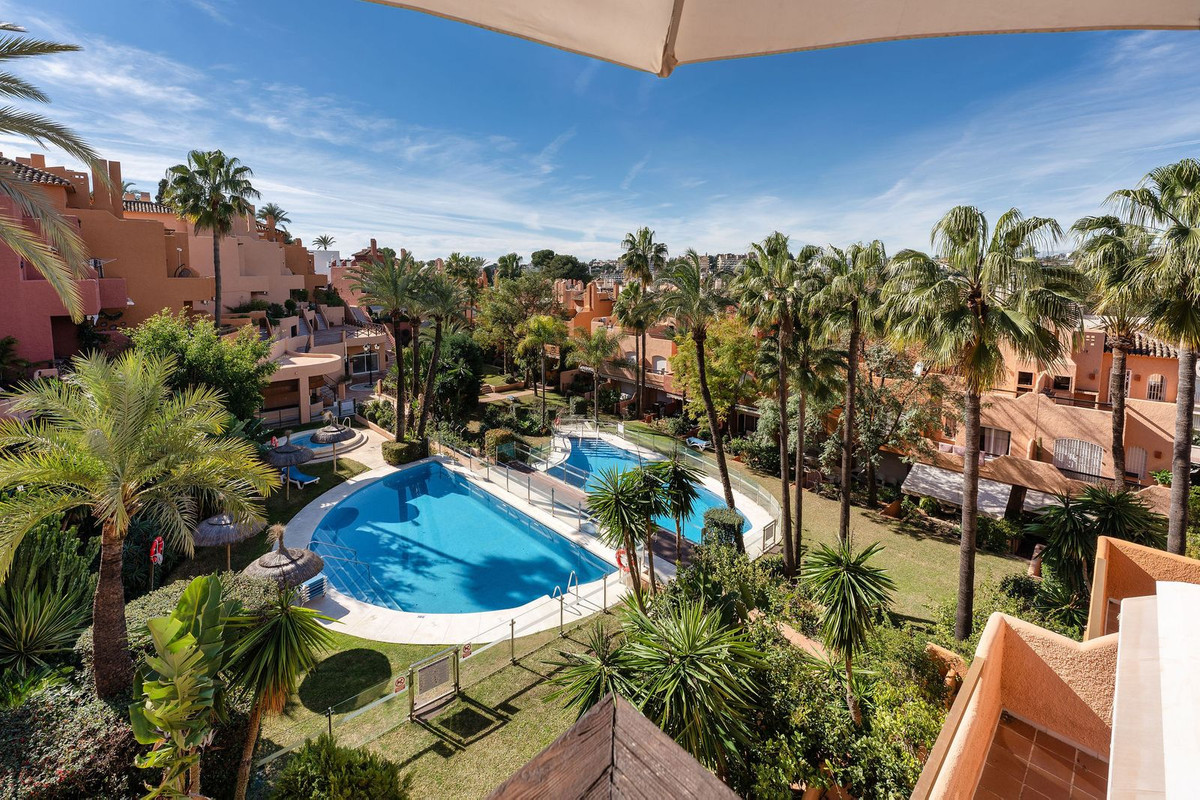 3 Bedroom Villa for Sale in Nueva Andalucía