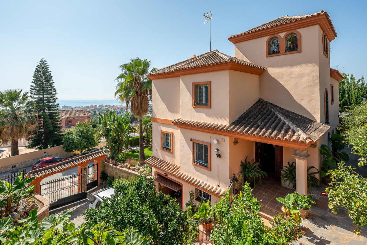 4 Bedroom Villa for Sale in Marbella — 5
