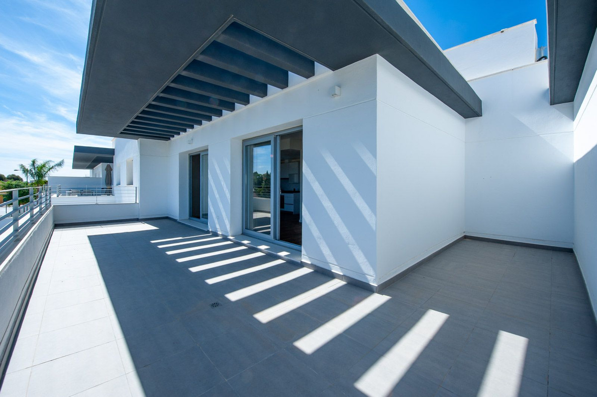 2 Bedroom Apartment for Sale in Estepona — 5