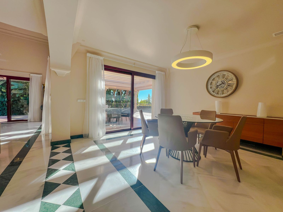 5 Bedroom Villa for Sale in Los Flamingos — 8